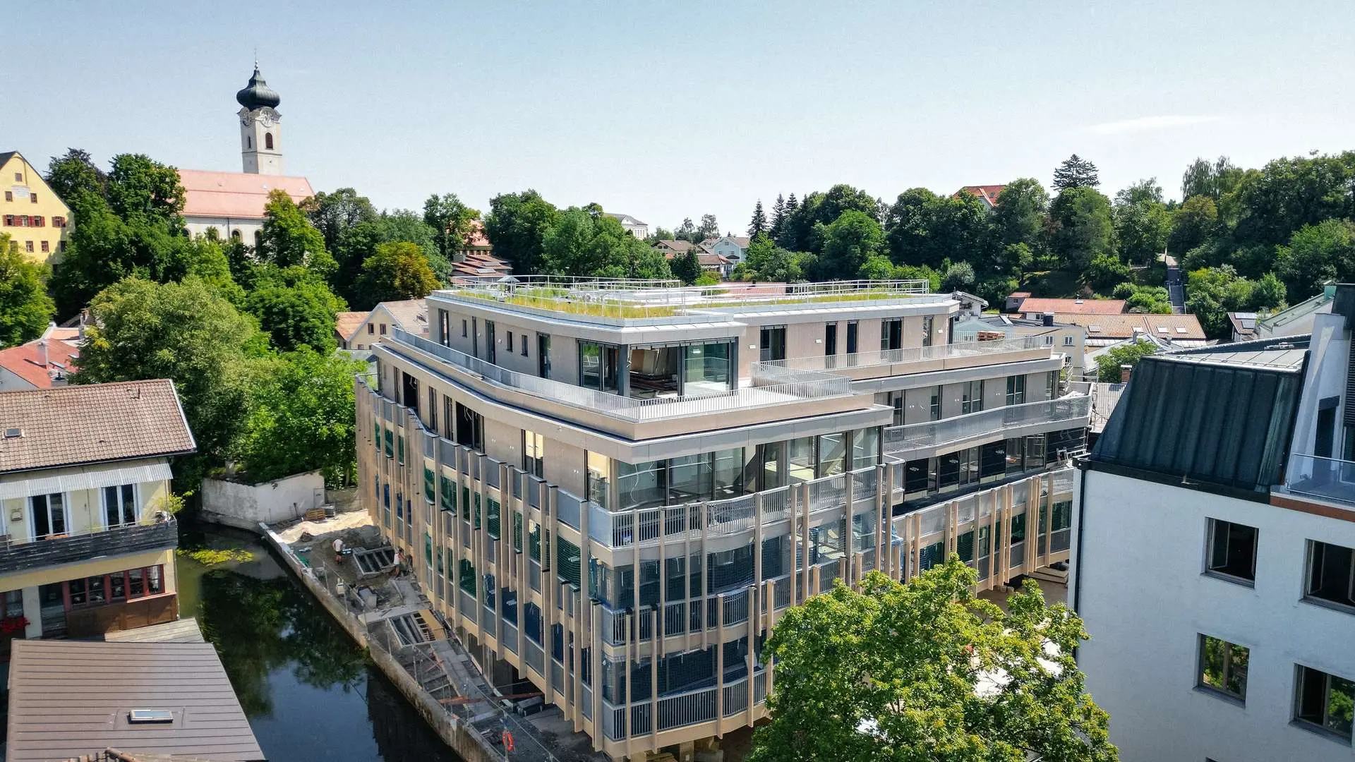 Südwestfassade Juli 2026